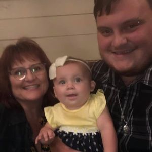 Meet your Posher, Leslie